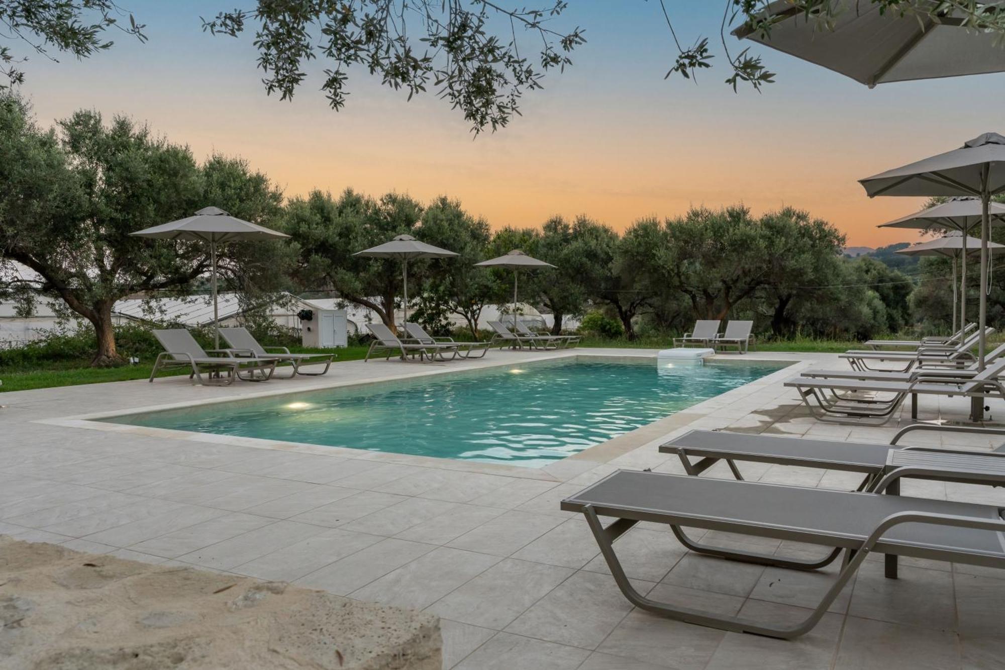 Lyrids Apartments Episkopi  ภายนอก รูปภาพ