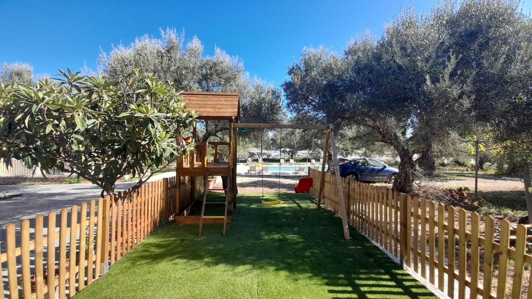 Lyrids Apartments Episkopi  ภายนอก รูปภาพ